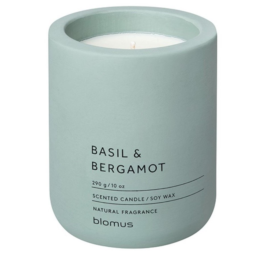 Läs mer om blomus Scented Candle Pine Gray Basil & Bergamot 290 g