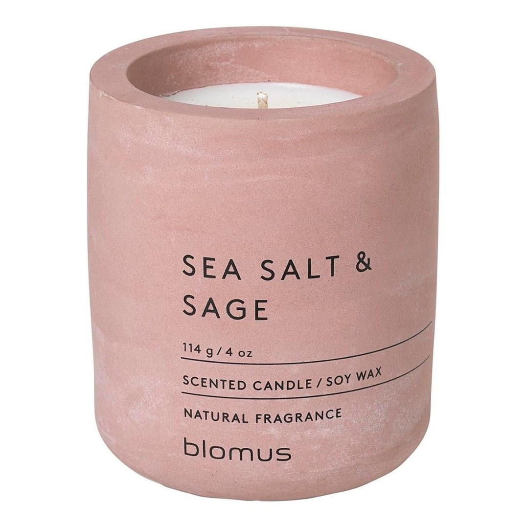 Läs mer om blomus Scented Candle Withered Rose Sea Salt Sage 114 g
