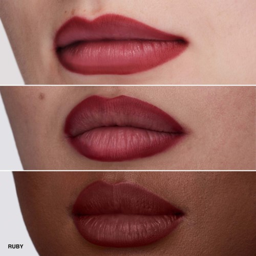 Drei Nahaufnahmen von Lippen mit unterschiedlichen Lippenstiftfarben. Die Lippen zeigen verschiedene Hauttöne.