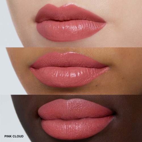 Close-up van lippen met roze lipstick in drie verschillende huidtinten.