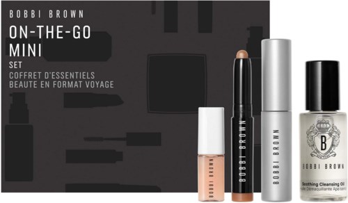 Bobbi Brown On-The-Go Mini Set med leppglans, øyenskygge, mascara og rensende olje i en reiseveske.