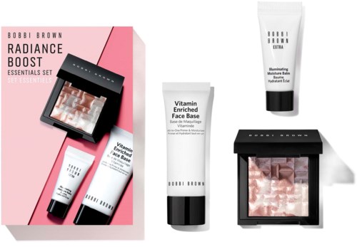 Bobbi Brown hudpleieprodukter, inkludert ansiktsbase, opplysende balm, og en rougepallett, plassert på en hvit bakgrunn.