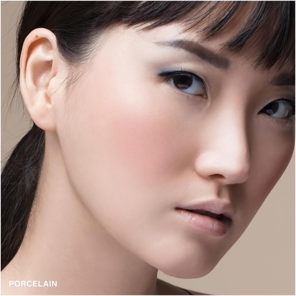 Bobbi Brown Skin LongWear Weightless Foundation SPF 15 Porcelain N012