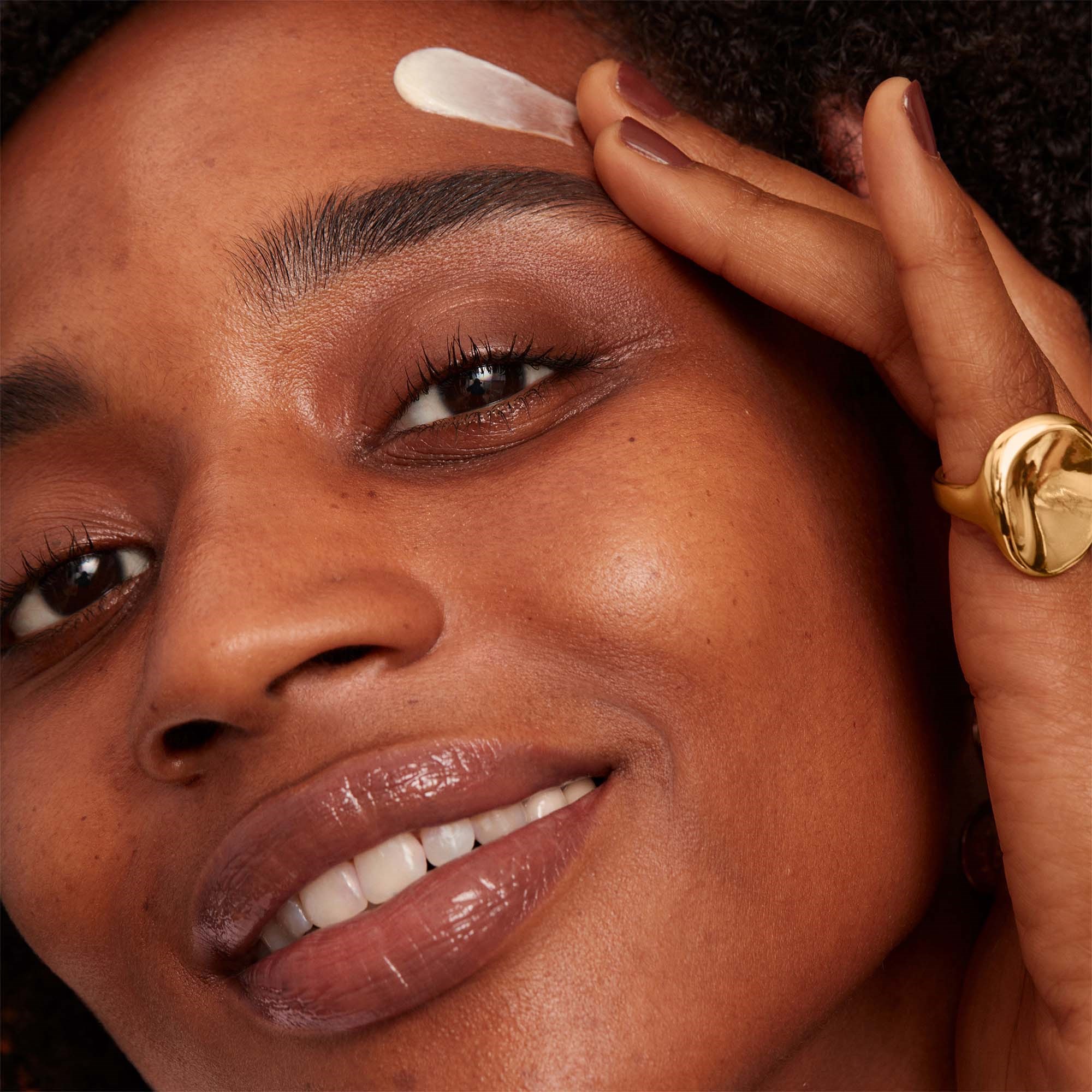 Bobbi Brown Vitamin Enriched Face Base Moisturizer + Primer - witamino (obrázok 5)