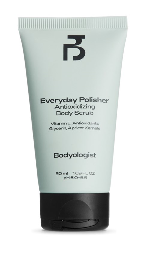 Biała tubka z peelingiem do ciała z czarną zakrętką, oznaczona 'Everyday Polisher' od Bodylogist, zawiera 50 ml produktu.