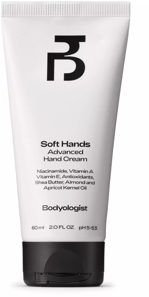 En hvid tube håndcreme med sort låg, mærket Soft Hands Advanced Hand Cream, med nøgleingredienser.