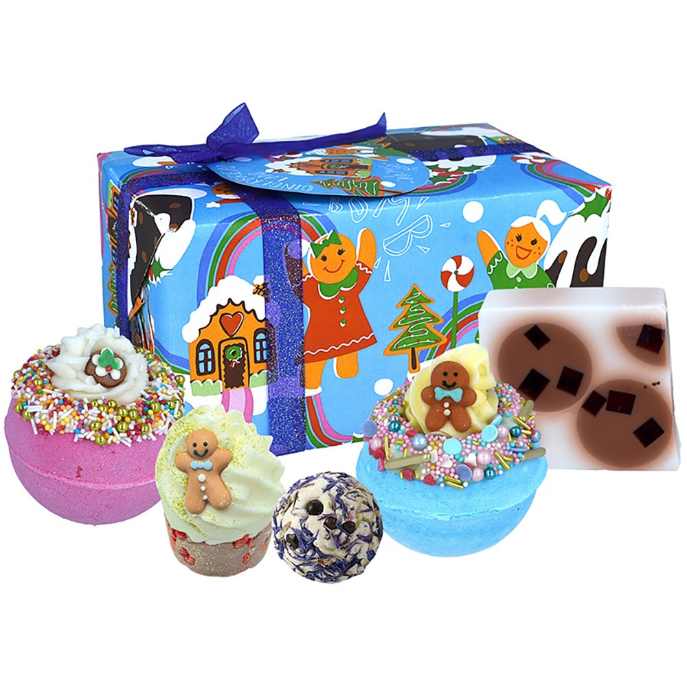 Läs mer om Bomb Cosmetics Gingerbread Land Gift Pack 700 st