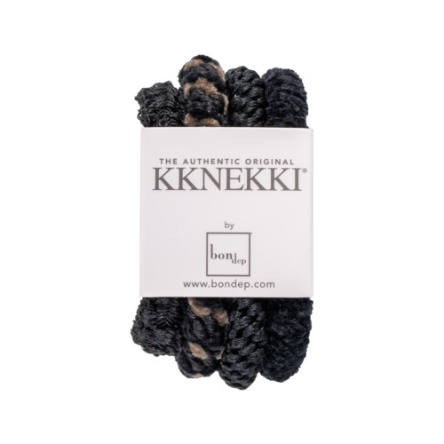 Eine Packung KKNEKKI-Marke Garn mit schwarzen und braunen Fäden. Das Label zeigt die Marke und Webseite.
