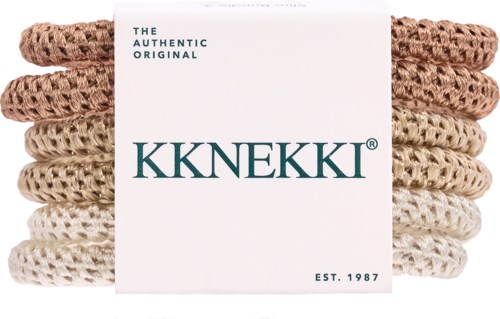 Eine Packung mit sechs beige und cremefarbigen Gewebeschmucks an einer Verpackung mit KKNKIKI und Est. 1987.