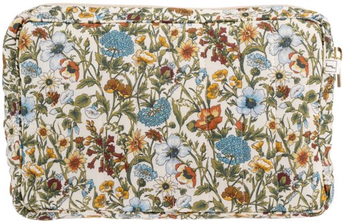 En rektangulär kudde med färgglada blommönster på vit bakgrund.