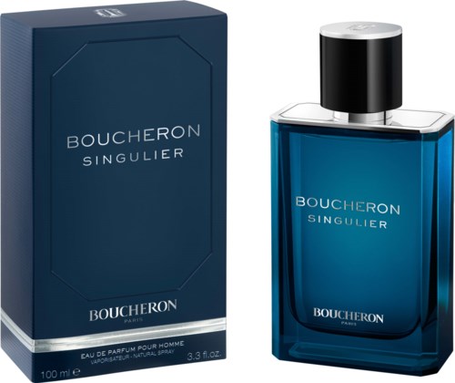 Een blauwe parfumfles en doos met de naam Boucheron Singulier, voor een herengeur.