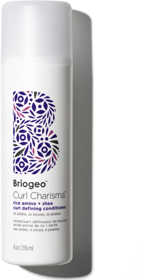 Vit flaska med Briogeo Curl Charisma, en lockdefinierande balsam med lila och rosa abstrakt design.