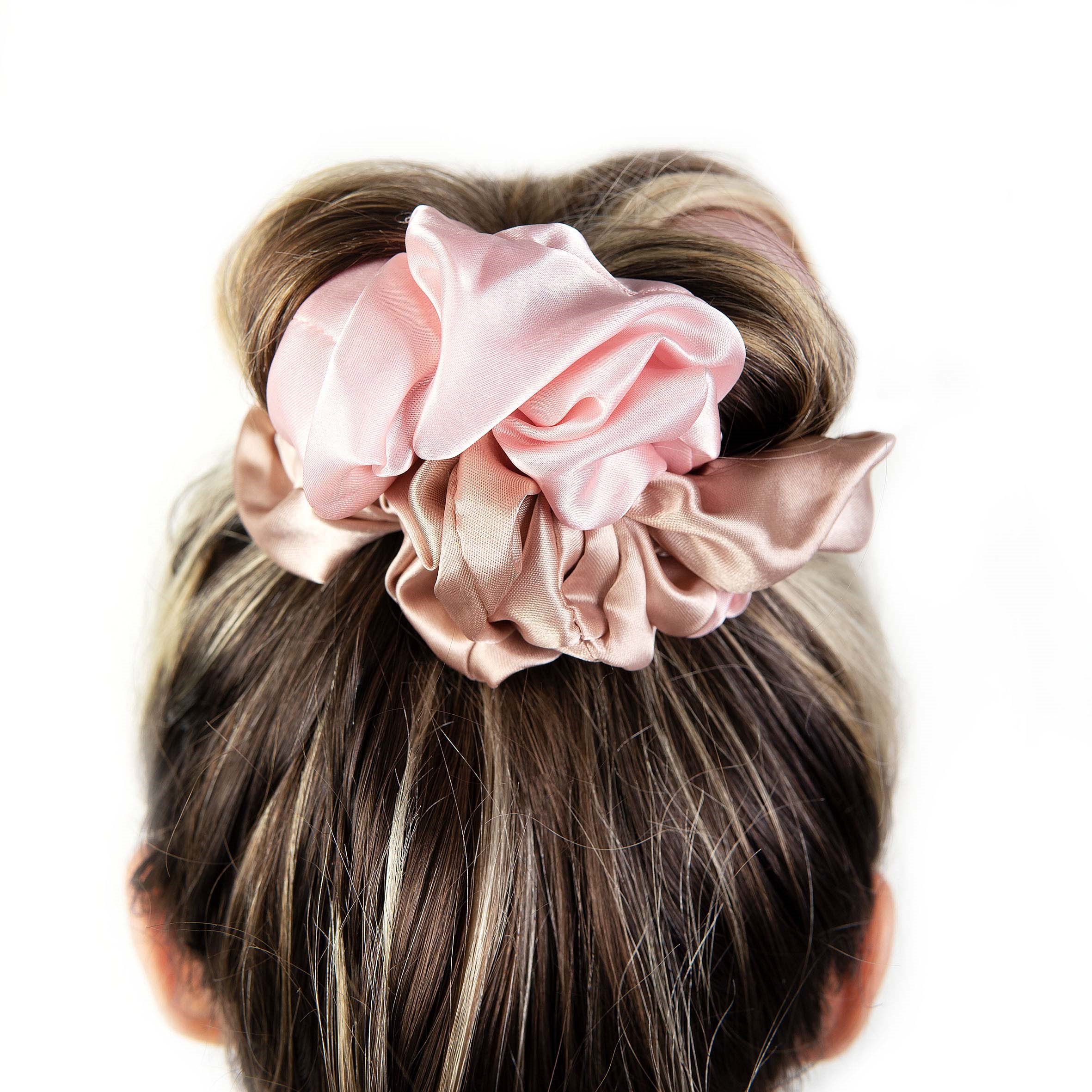 Brushworks Heatless Curling Scrunchie (obrázok 10)