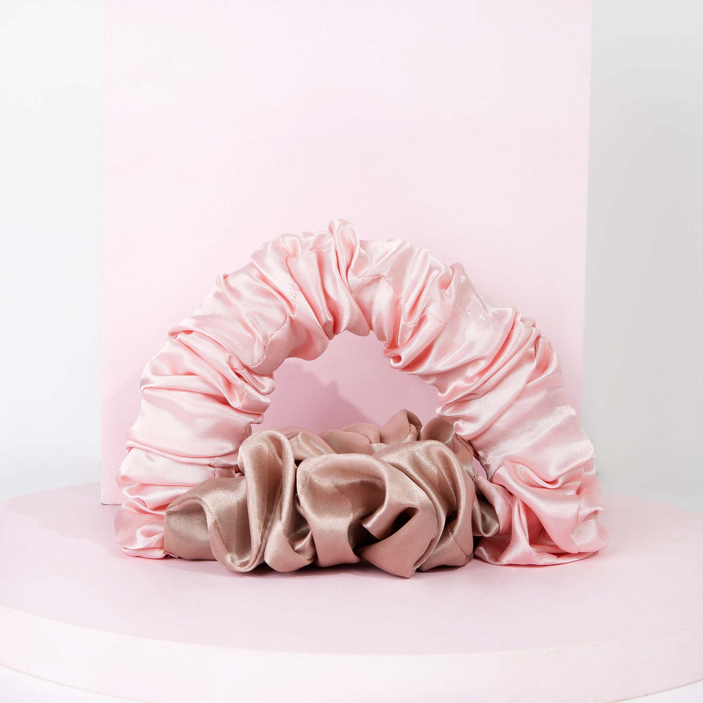 Brushworks Heatless Curling Scrunchie (obrázok 4)