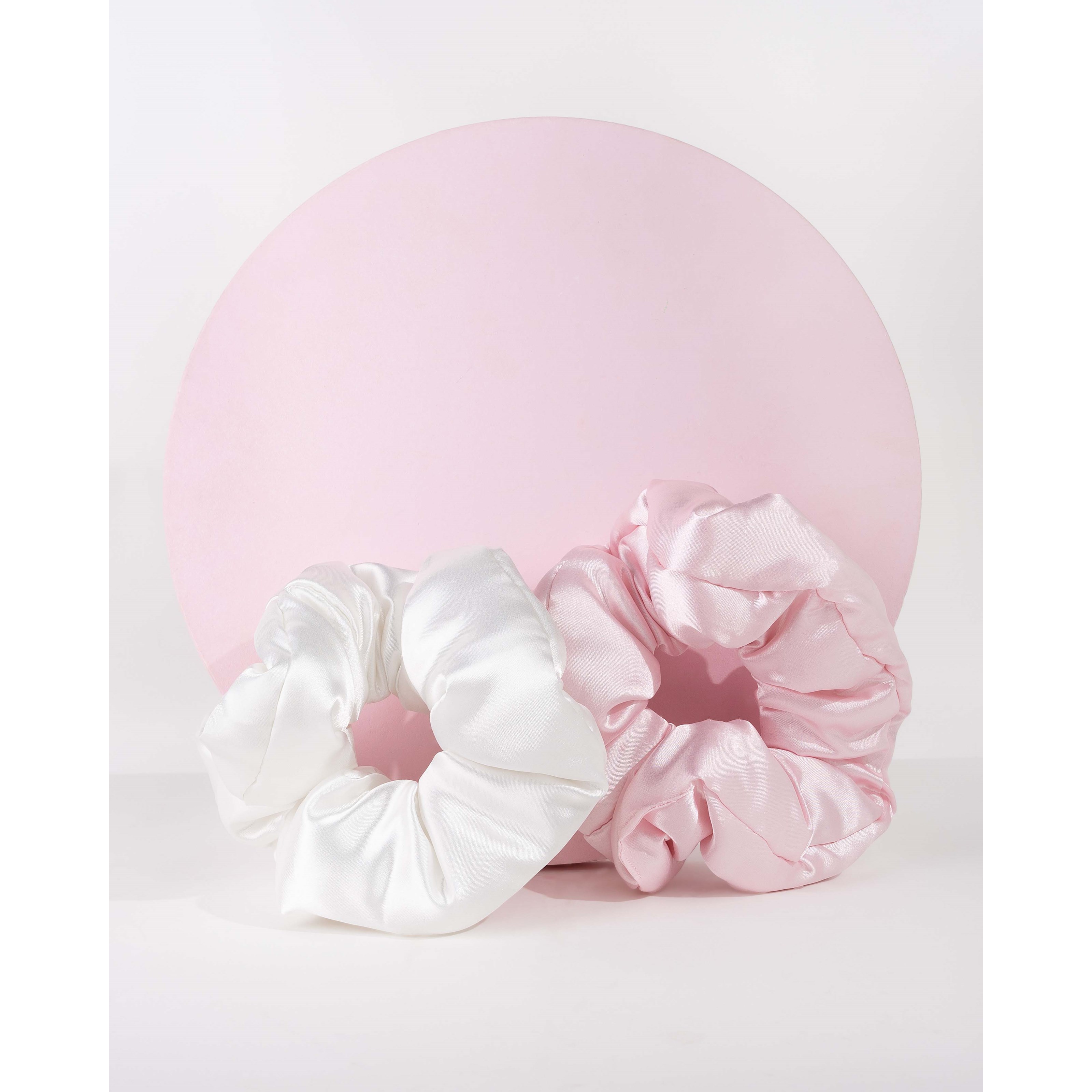 Brushworks Large Cloud Scrunchies Pink & White (obrázok 4)
