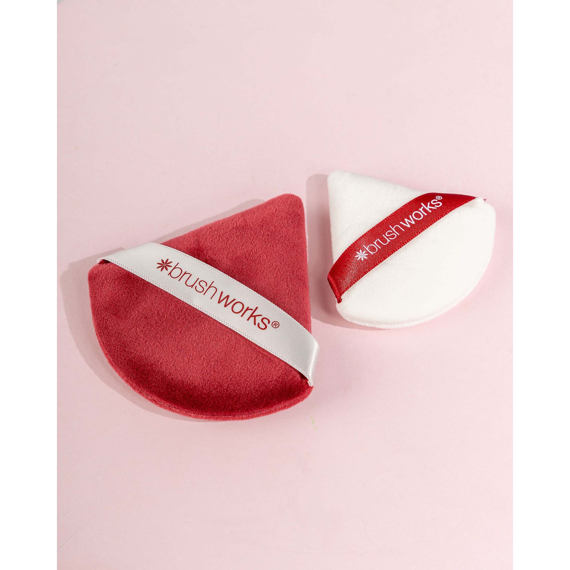 Brushworks Limited Edition Triangular Powder Puff Duo (obrázok 8)