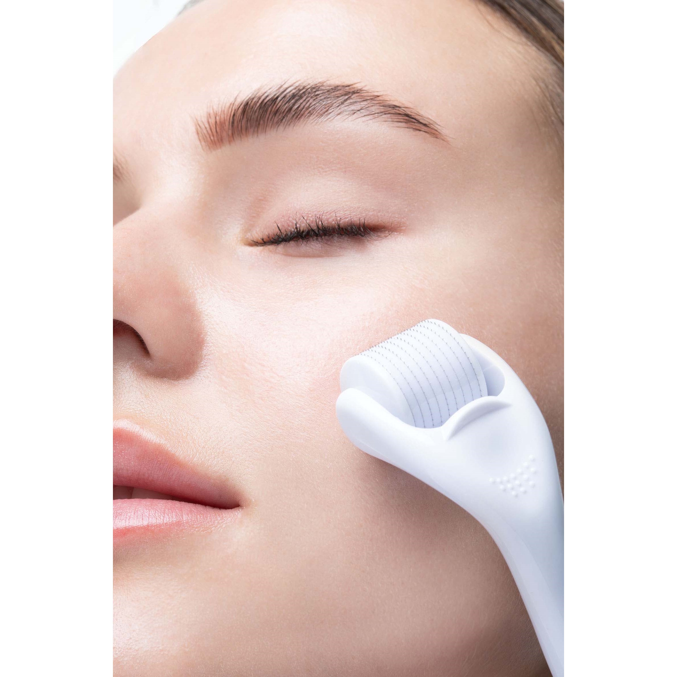 Brushworks Micro Needle Derma Roller - masażer (obrázok 3)
