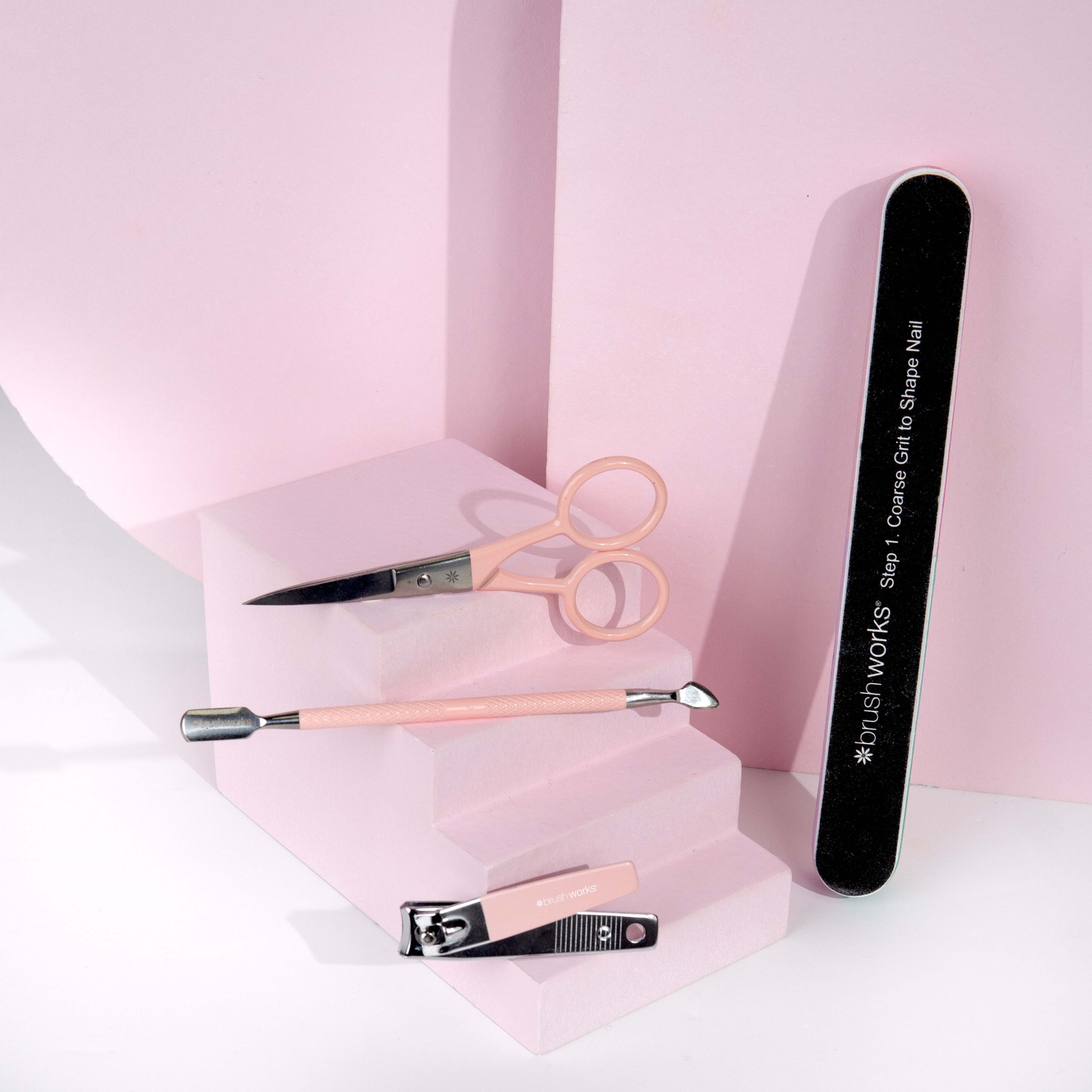 Alternativ bild 1 för Brushworks Nail Pamper Set