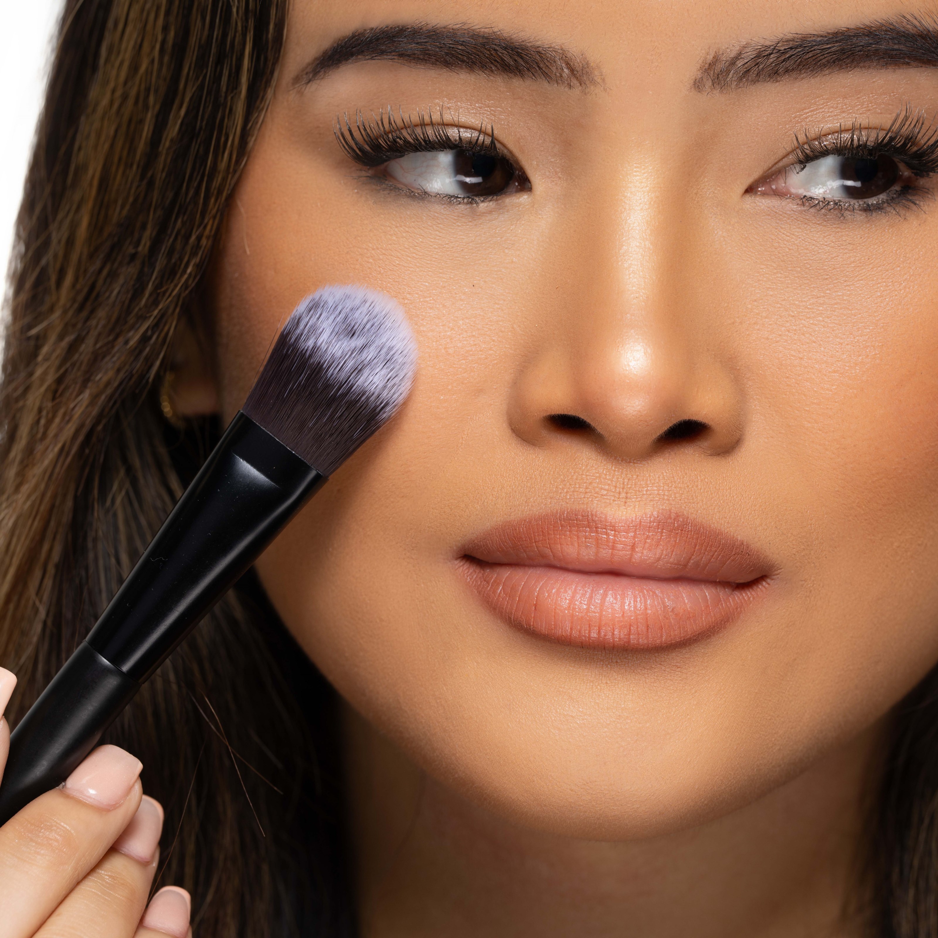 Brushworks No. 1 Foundation Brush (obrázok 4)