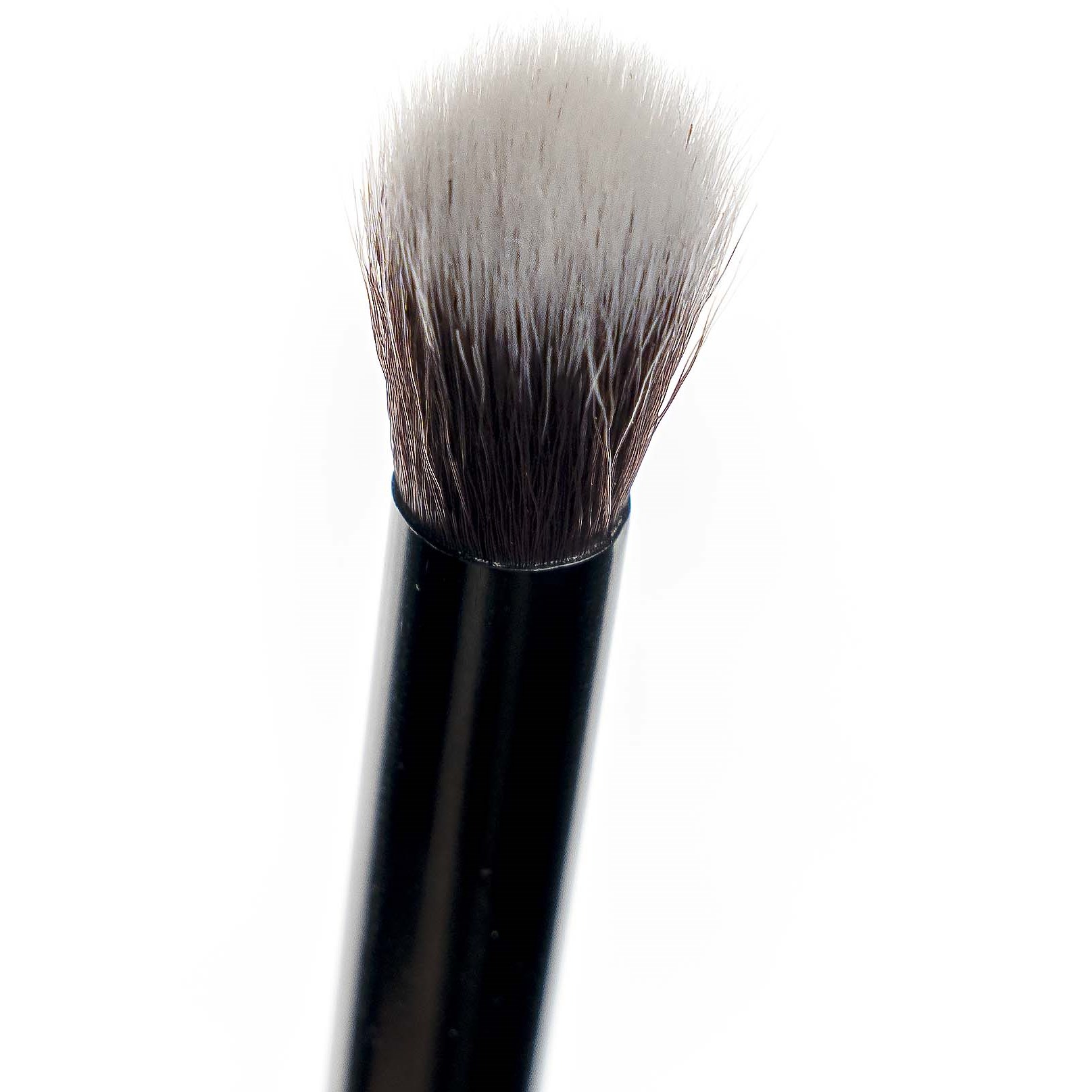 Alternativ bild 1 för Brushworks No. 14 Fluffy Blending Eye Brush