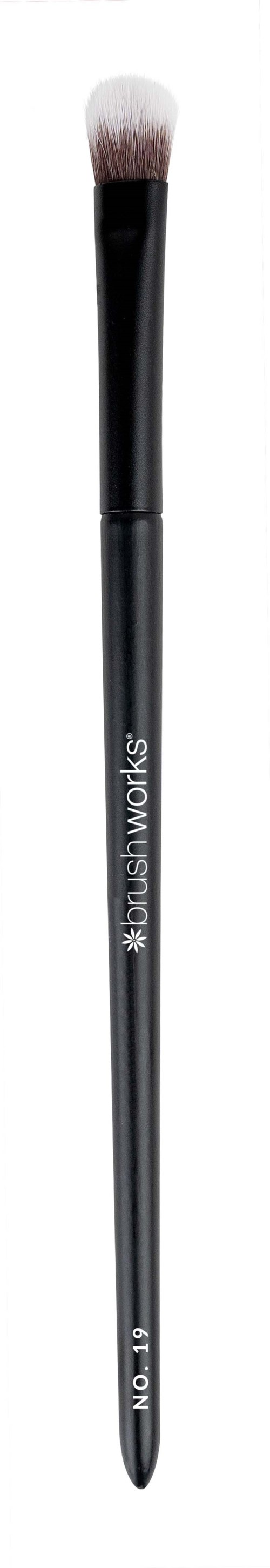 Brushworks No. 19 Crease Blending Eye Brush