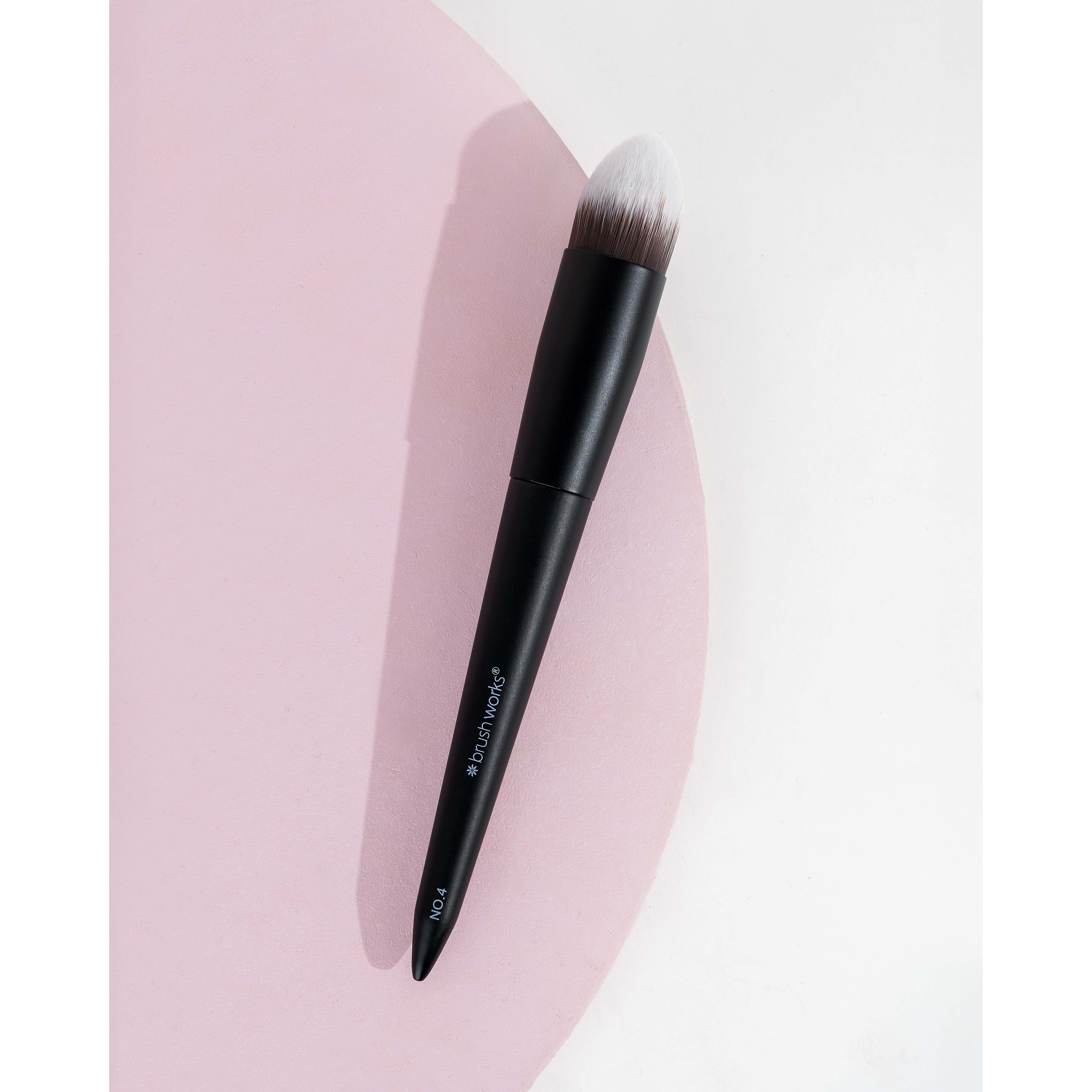 Brushworks No. 4 Tapered Precision Buffing Brush (obrázok 5)