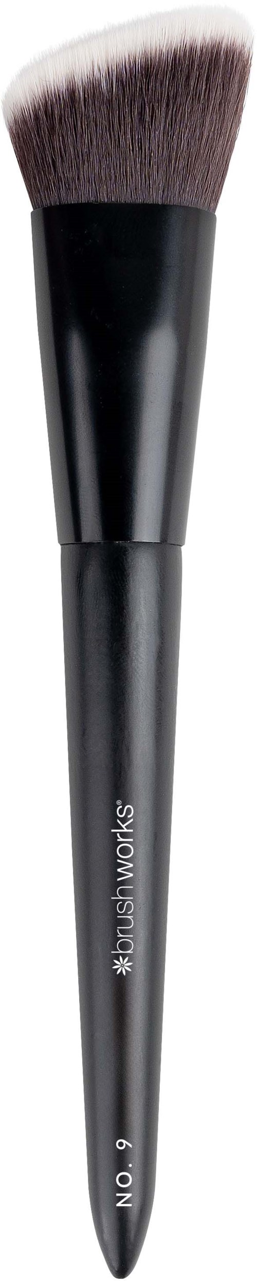 Brushworks No. 9 Angled Flat Top Foundation Buffing Brush