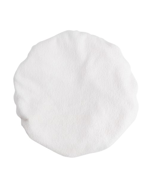 Een wit ronde wattenschijfje, zacht en gebruikt voor het reinigen of aanbrengen van producten.