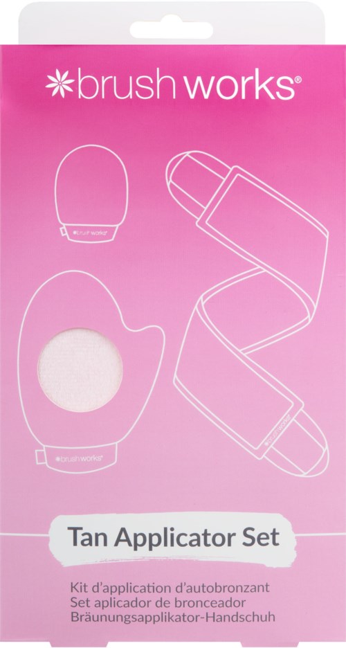 Een roze pakket met de tekst "Tan Applicator Set" toont witte lijntekeningen van applicatortools binnen.