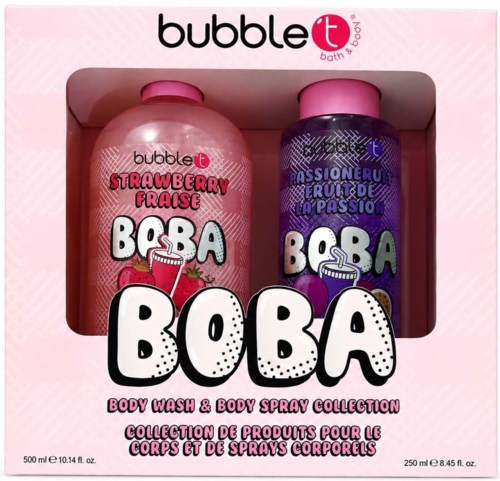 To flasker Boba kropsvask og kropsspray med jordbær og passionsfrugt dufte i pink emballage.