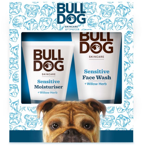 Hundillustration med en box Bulldog hudvårdsprodukter för känslig hud med hallonbuskar.