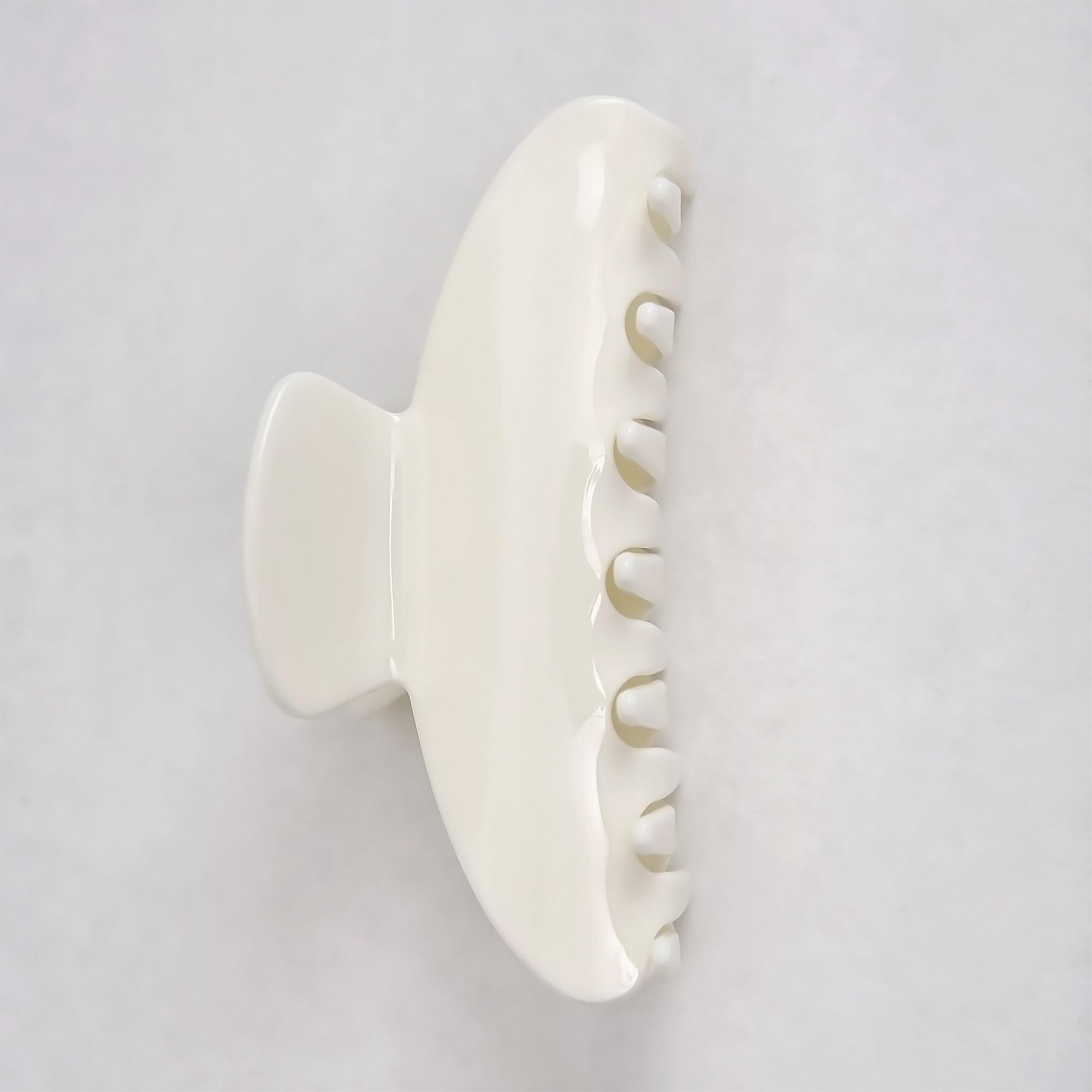 By Lyko Hair Claw Acrylic Cream (obrázok 3)