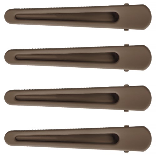 Vier beige plastic objecten zijn gelijkmatig verdeeld en verticaal uitgelijnd, elk met een gleuf en kleine uitsteeksel.