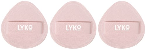 Drie roze make-up-sponsen met 'LYKO' erop. Ze zijn ei-vormig en naast elkaar gezet.