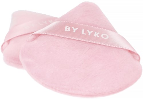 Rosa makeup remover pads med ett band som säger "BY LYKO".