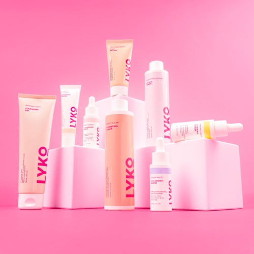 Гель для умывания By Lyko Refresh Sesh Cleansing Gel с PHA-кислотами и ниацинамидом, для сияния, 150 мл — фото 3