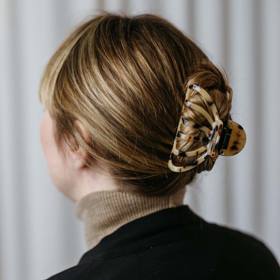 ByBarb hair accessories Hair claw Olivia tortoise