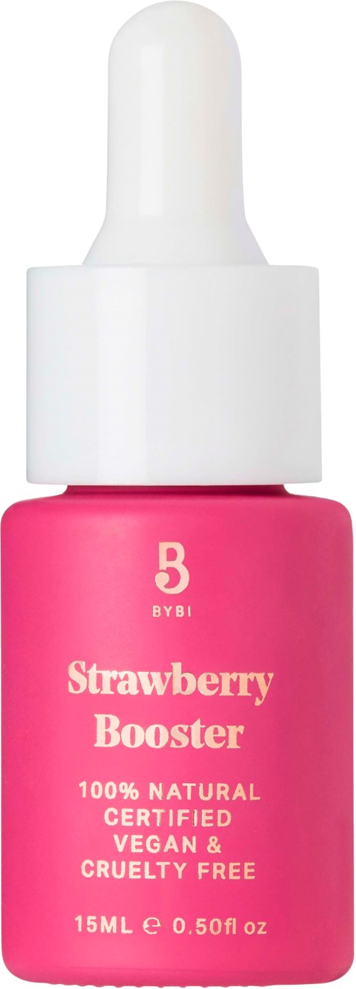 En rosa flaska med vit pipettlock, märkt 'Strawberry Booster,' som visar att den innehåller naturliga, veganska och cruelty-free ingredienser.