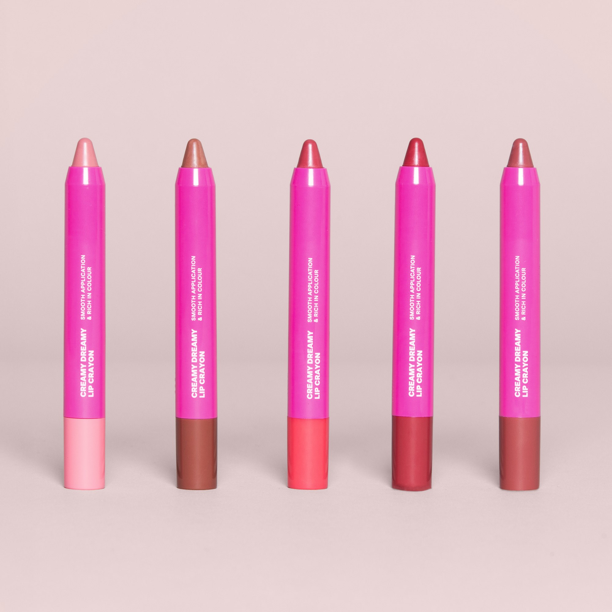By Lyko Creamy Dreamy Lip Crayon Toffee Talk (obrázok 5)
