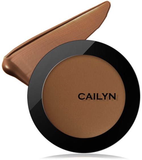 En kompakt med brunt ansiktet og svart ring, med merkenavnet CAILYN, og en annen brun produkt bak.