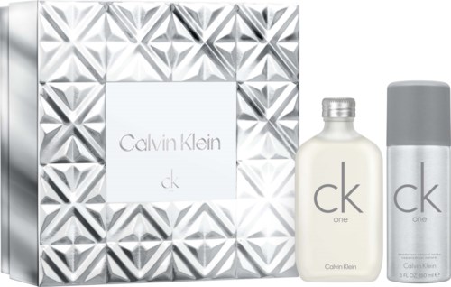 Calvin Klein ck one Parfümgeschenkset mit Flasche und Spraydose, silberne und weiße Verpackung mit geometrischem Muster.