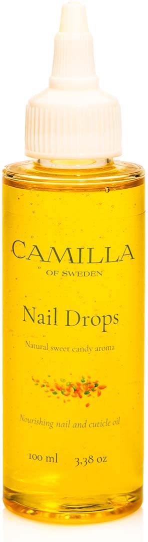 En liten gul flaske merket 'Camilla of Sweden Nail Drops' med hvit kork og pipette. Inneholder 100 ml væske.