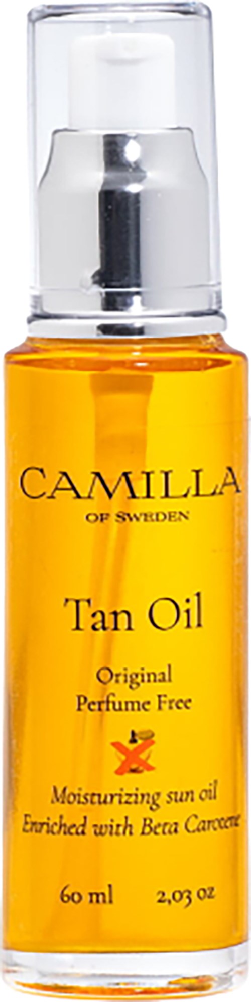 Kleine gele fles met doorzichtig deksel, gemarkeerd met Camilla Tan Oil, hydraterende zonnebrandolie zonder parfum, bevat 60 ml.