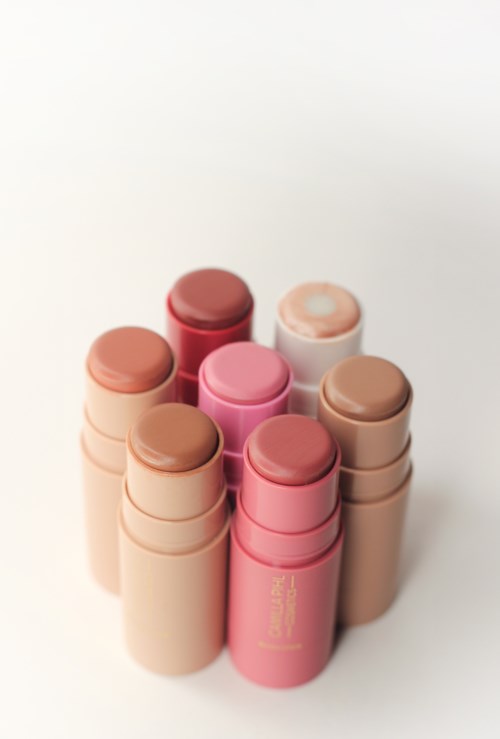 Бронзер Camilla Pihl Cosmetics Bronzer Stick в стике, кремовый, оттенок The Blonzer, 8 г — фото 5