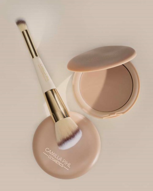 Бронзер Camilla Pihl Cosmetics Bronzing Balm в форме бальзама, сияющий, оттенок Universal Glow, 6,5 г — фото 5