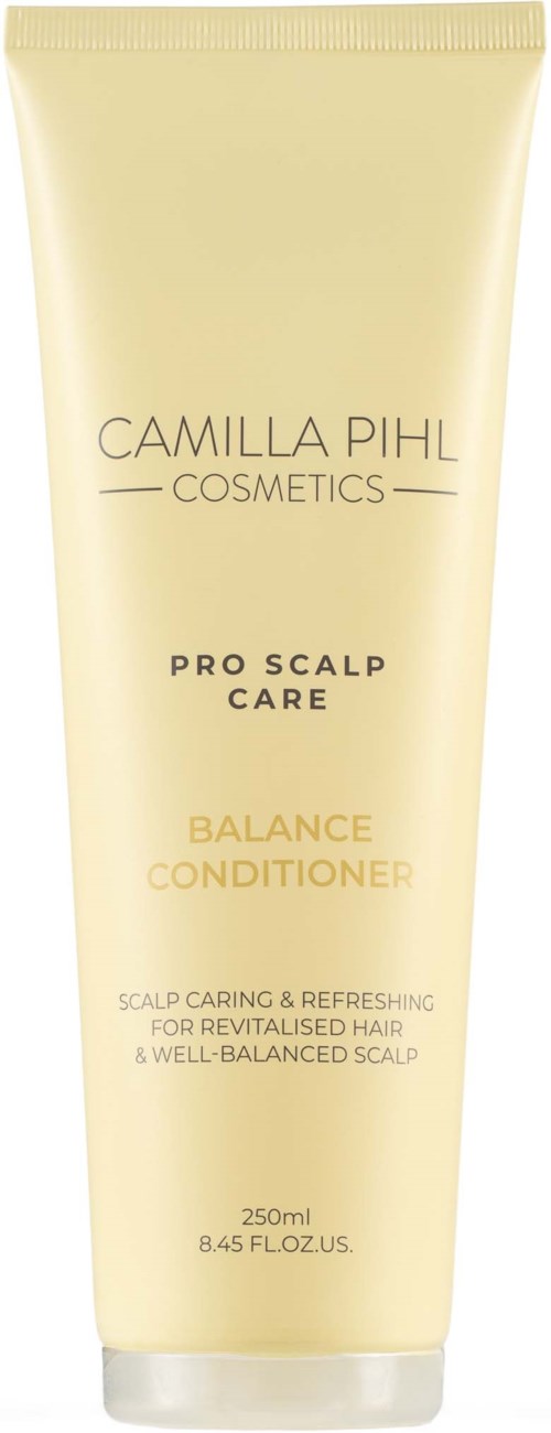 Vaaleankeltainen tuubi Camilla Pihl Cosmetics Pro Scalp Care Balance Conditioner, jossa tuotesivut etupuolella.