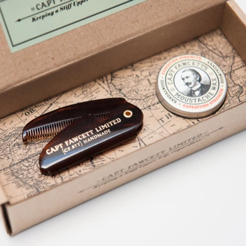Captain Fawcett Expedition Strength Wax & Folding Comb från Captain Fawcett
