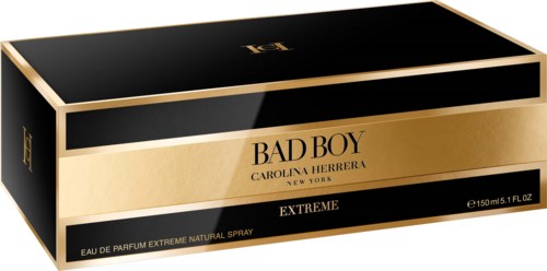En svart och guld parfymlåda märkt 'Bad Boy' av Carolina Herrera, med ordet 'Extreme' och detaljer om sprayen.