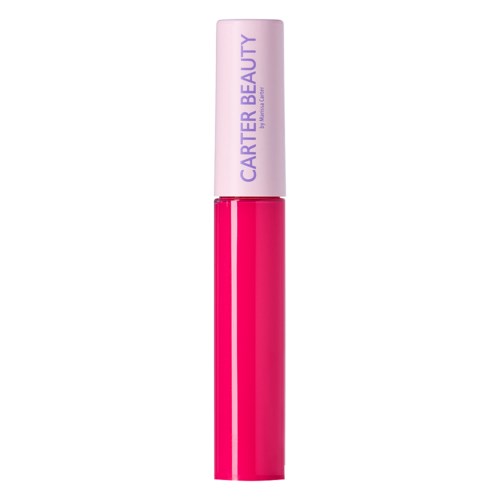 Rosa läppstiftstubb med vit lock och lila text som säger "Carter Beauty".
