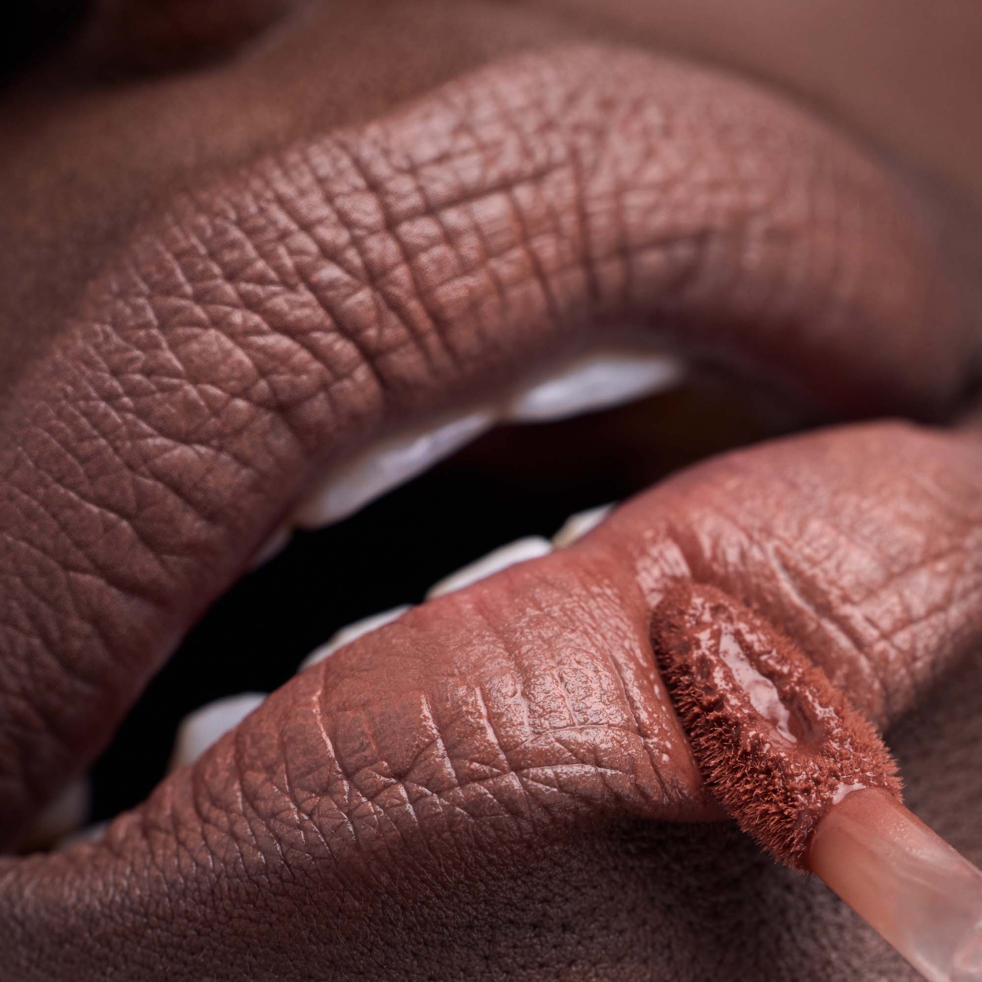 Catrice Blur-Real Lip Powder Cream C010 Teddy Hug (obrázok 7)